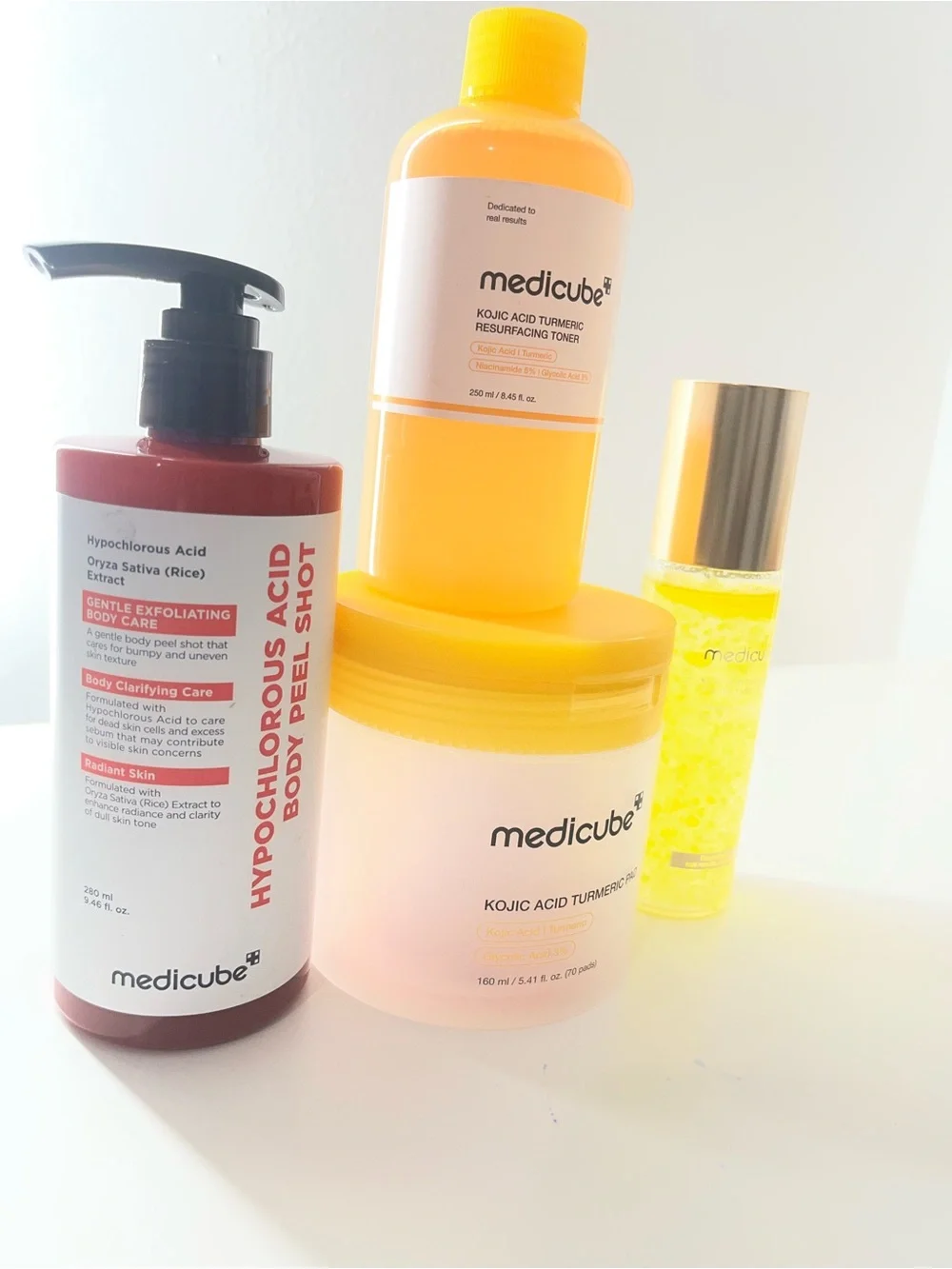 Medicube Kojic Acid & Hypochlorous Acid Skincare Set - Yellow & Pink